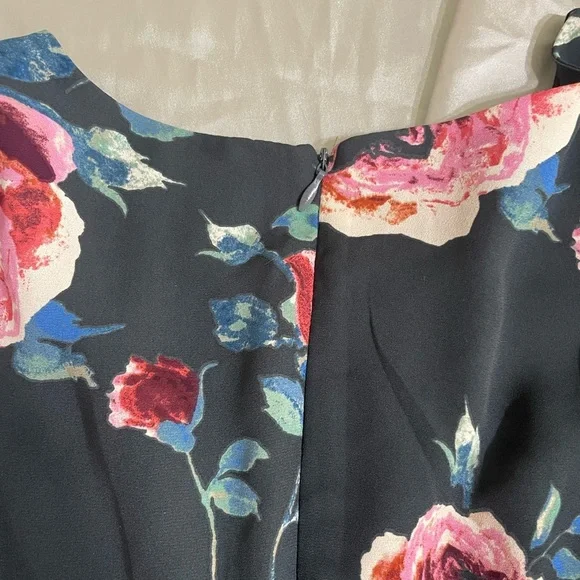 Everly Black Floral Sheath Dress with Bell Sleeves, Great for any season. Size S - Picture 5 of 11